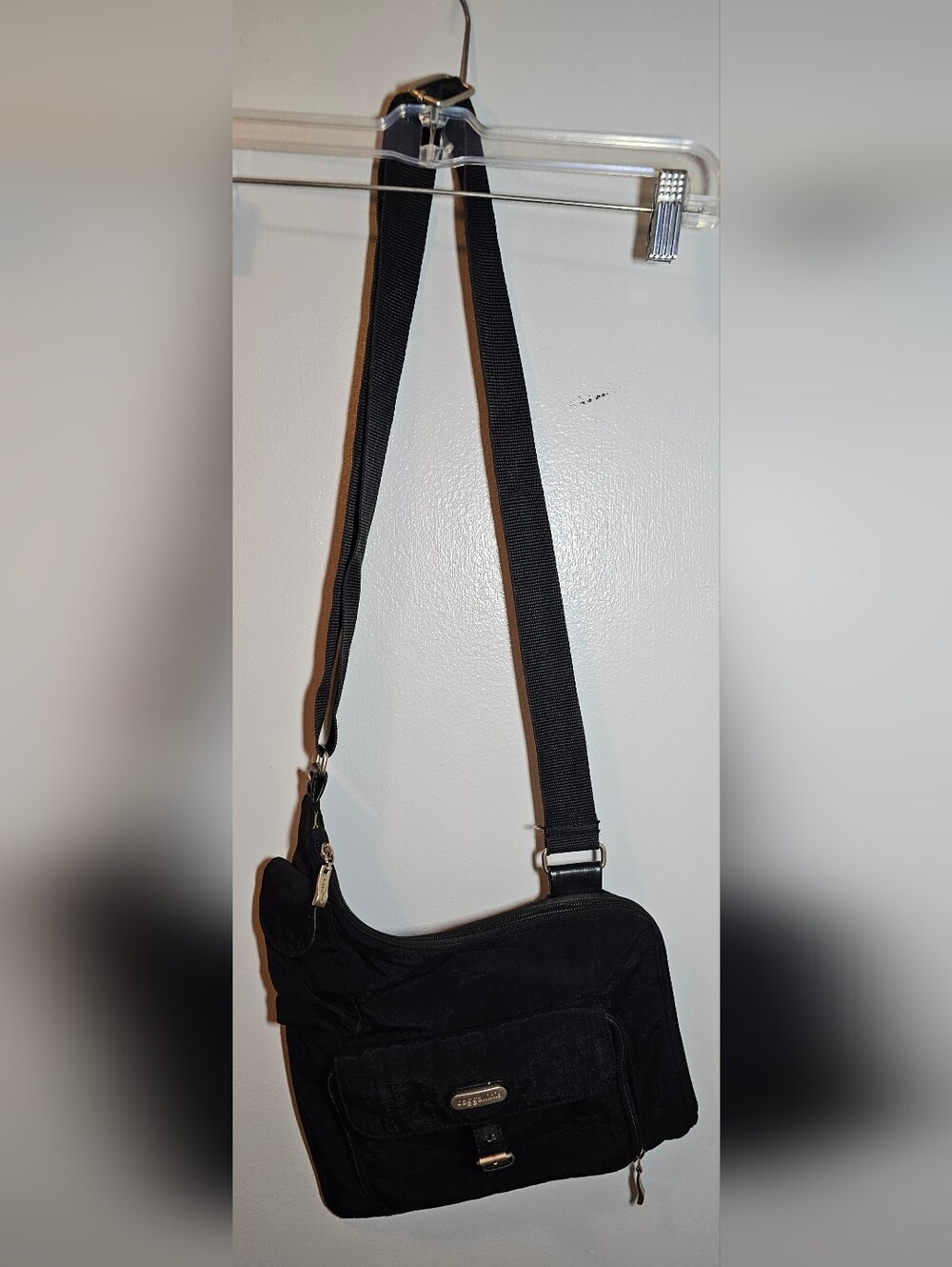 Baggallini Sling Crossbody Bag Black